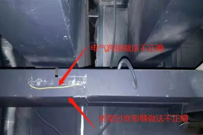 管道、桥架穿过建筑缝隙