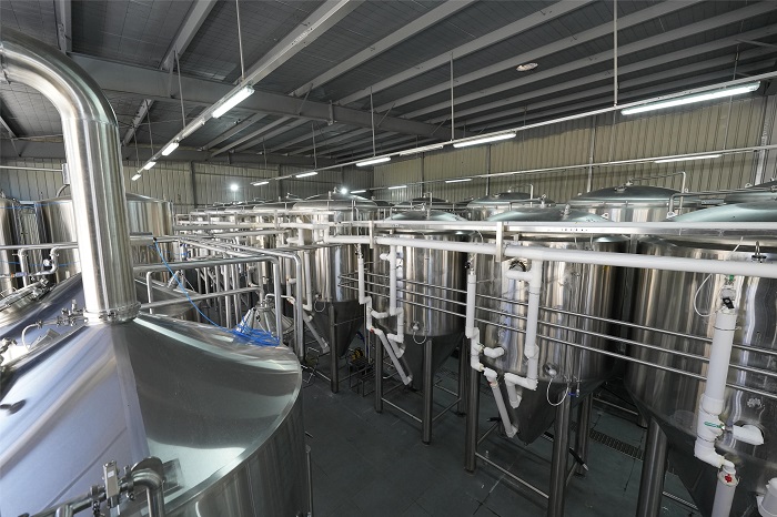 精酿啤酒厂设备-山东天泰
