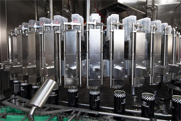 啤酒厂灌装机-山东天泰